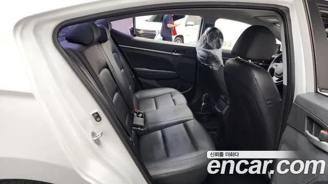 2018 Hyundai Avante AD 1.6 GDI Value Plus Sold VIN KMHD641DBJU525955 – photo 17 2018 Hyundai Avante AD 1.6 GDI Value Plus Sold VIN KMHD641DBJU525955 – photo 17