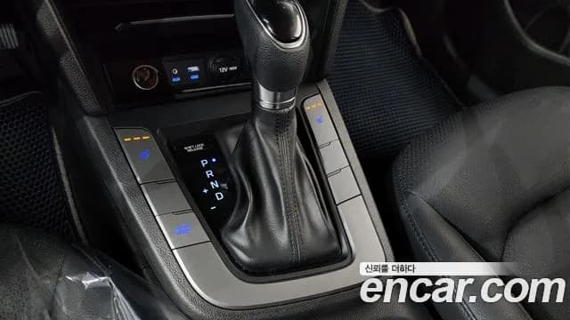 2018 Hyundai Avante AD 1.6 GDI Value Plus Sold VIN KMHD641DBJU525955 – photo 19 2018 Hyundai Avante AD 1.6 GDI Value Plus Sold VIN KMHD641DBJU525955 – photo 19
