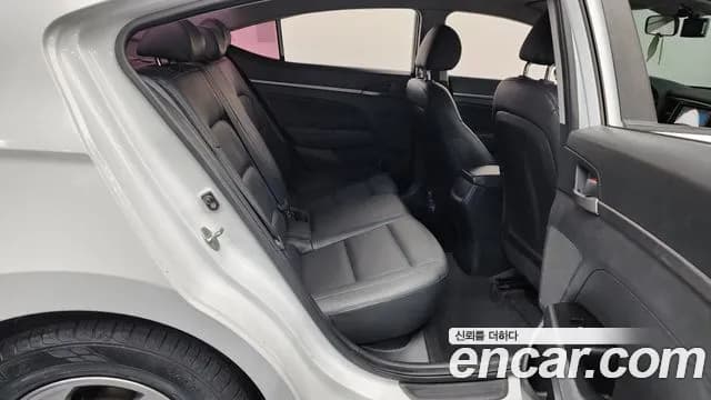 2018 Hyundai Avante AD 1.6 GDI Style Sold VIN KMHD641DBJU529786 – rear exterior 2018 Hyundai Avante AD 1.6 GDI Style Sold VIN KMHD641DBJU529786 – rear exterior