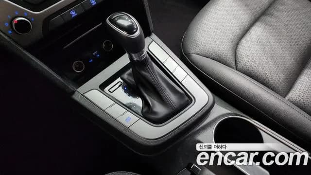 2018 Hyundai Avante AD 1.6 GDI Style Sold VIN KMHD641DBJU529786 – photo 15 2018 Hyundai Avante AD 1.6 GDI Style Sold VIN KMHD641DBJU529786 – photo 15