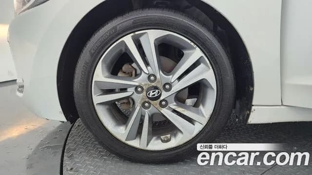 2018 Hyundai Avante AD 1.6 GDI Value Plus Sold VIN KMHD641DBJU535292 – photo 15 2018 Hyundai Avante AD 1.6 GDI Value Plus Sold VIN KMHD641DBJU535292 – photo 15
