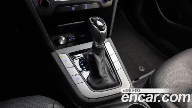 2018 Hyundai Avante AD 1.6 GDI Value Plus Sold VIN KMHD641DBJU559124 – photo 20 2018 Hyundai Avante AD 1.6 GDI Value Plus Sold VIN KMHD641DBJU559124 – photo 20