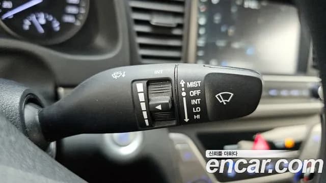 2018 Hyundai Avante AD 1.6 GDI Value Plus Sold VIN KMHD641DBJU586957 – front exterior 2018 Hyundai Avante AD 1.6 GDI Value Plus Sold VIN KMHD641DBJU586957 – front exterior