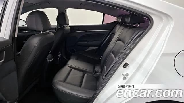 2018 Hyundai Avante AD 1.6 GDI Value Plus Sold VIN KMHD641DBJU586957 – dashboard 2018 Hyundai Avante AD 1.6 GDI Value Plus Sold VIN KMHD641DBJU586957 – dashboard