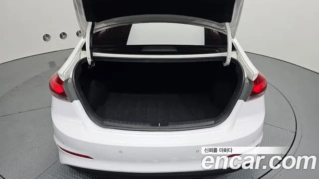 2018 Hyundai Avante AD 1.6 GDI Value Plus Sold VIN KMHD641DBJU586957 – photo 14 2018 Hyundai Avante AD 1.6 GDI Value Plus Sold VIN KMHD641DBJU586957 – photo 14