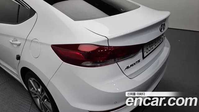 2018 Hyundai Avante AD 1.6 GDI Value Plus Sold VIN KMHD641DBJU592981 – side profile 2018 Hyundai Avante AD 1.6 GDI Value Plus Sold VIN KMHD641DBJU592981 – side profile