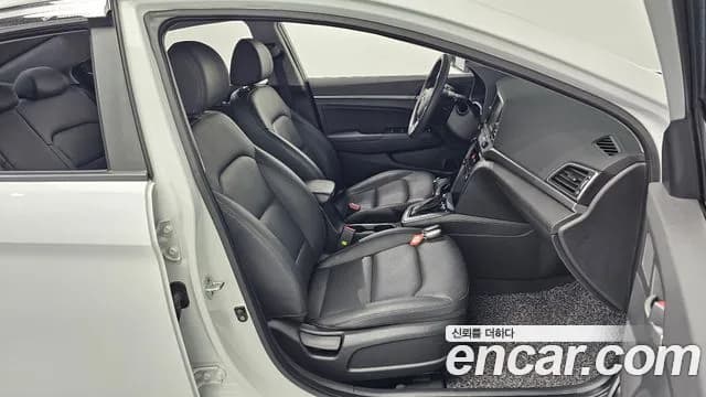 2018 Hyundai Avante AD 1.6 GDI Value Plus Sold VIN KMHD641DBJU592981 – photo 16 2018 Hyundai Avante AD 1.6 GDI Value Plus Sold VIN KMHD641DBJU592981 – photo 16