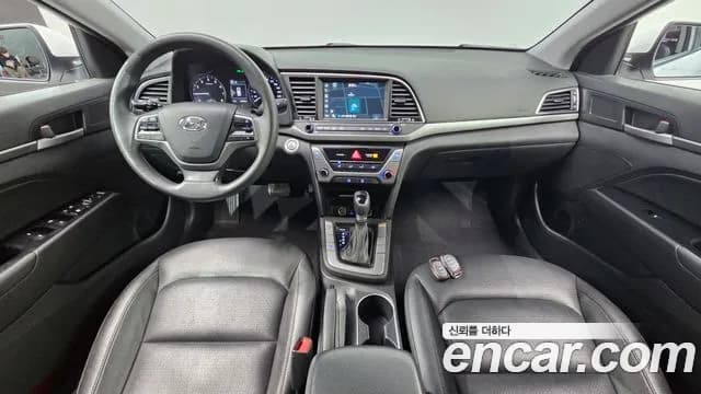 2018 Hyundai Avante AD 1.6 GDI Value Plus Sold VIN KMHD641DBJU594967 – exterior detail 2018 Hyundai Avante AD 1.6 GDI Value Plus Sold VIN KMHD641DBJU594967 – exterior detail