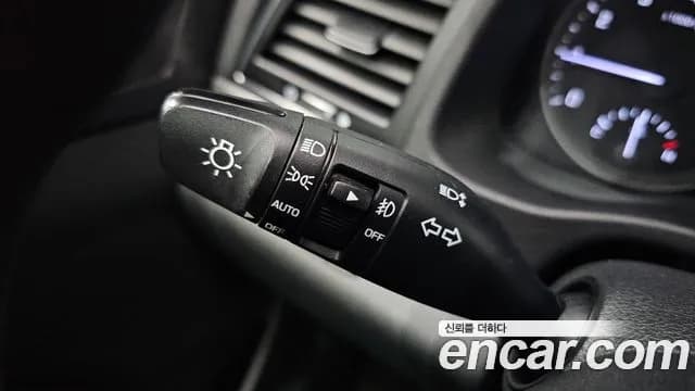 2018 Hyundai Avante AD 1.6 GDI Value Plus Sold VIN KMHD641DBJU594967 – photo 14 2018 Hyundai Avante AD 1.6 GDI Value Plus Sold VIN KMHD641DBJU594967 – photo 14