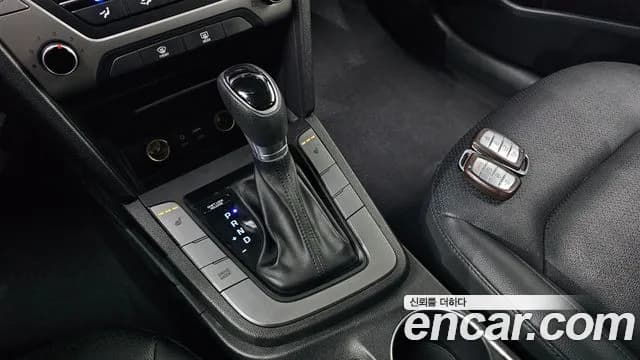 2018 Hyundai Avante AD 1.6 GDI Value Plus Sold VIN KMHD641DBJU594967 – photo 19 2018 Hyundai Avante AD 1.6 GDI Value Plus Sold VIN KMHD641DBJU594967 – photo 19