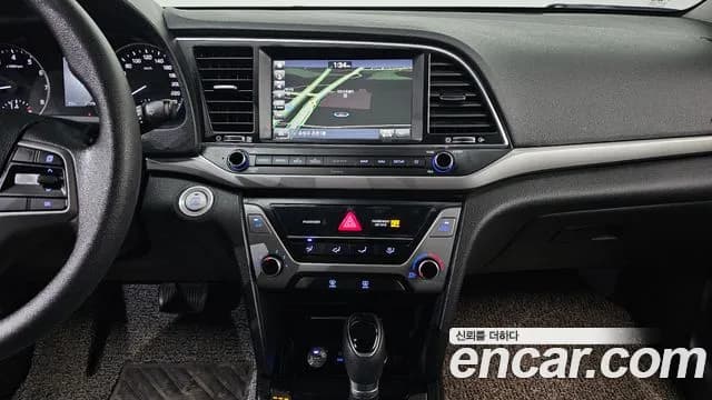 2018 Hyundai Avante AD 1.6 GDI Value Plus Sold VIN KMHD641DBJU595232 – side profile 2018 Hyundai Avante AD 1.6 GDI Value Plus Sold VIN KMHD641DBJU595232 – side profile