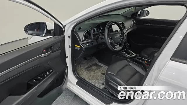 2018 Hyundai Avante AD 1.6 GDI Value Plus Sold VIN KMHD641DBJU595232 – photo 11 2018 Hyundai Avante AD 1.6 GDI Value Plus Sold VIN KMHD641DBJU595232 – photo 11