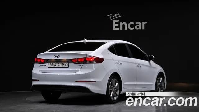 2018 Hyundai Avante AD 1.6 GDI Value Plus Sold VIN KMHD641DBJU605143 – exterior detail 2018 Hyundai Avante AD 1.6 GDI Value Plus Sold VIN KMHD641DBJU605143 – exterior detail