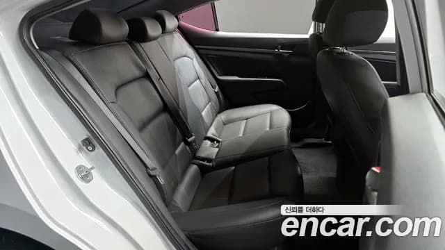 2018 Hyundai Avante AD 1.6 GDI Value Plus Sold VIN KMHD641DBJU605143 – photo 15 2018 Hyundai Avante AD 1.6 GDI Value Plus Sold VIN KMHD641DBJU605143 – photo 15