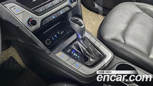 2018 Hyundai Avante AD 1.6 GDI Value Plus Sold VIN KMHD641DBJU607389 – photo 14 2018 Hyundai Avante AD 1.6 GDI Value Plus Sold VIN KMHD641DBJU607389 – photo 14