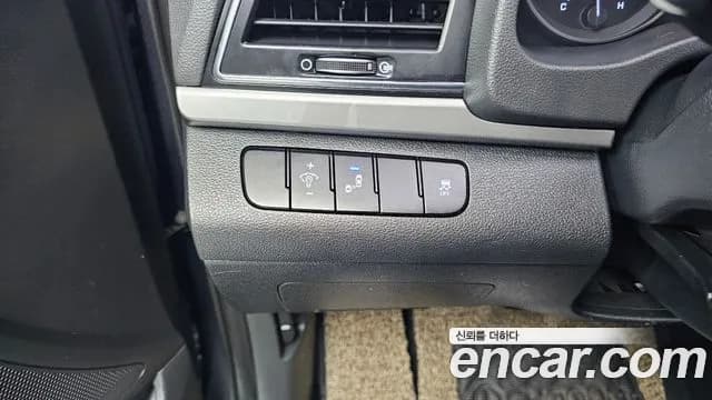 2018 Hyundai Avante AD 1.6 GDI Value Plus Sold VIN KMHD641DBJU607389 – photo 20 2018 Hyundai Avante AD 1.6 GDI Value Plus Sold VIN KMHD641DBJU607389 – photo 20