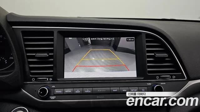 2018 Hyundai Avante AD 1.6 GDI Value Plus Sold VIN KMHD641DBJU608907 – interior seats 2018 Hyundai Avante AD 1.6 GDI Value Plus Sold VIN KMHD641DBJU608907 – interior seats