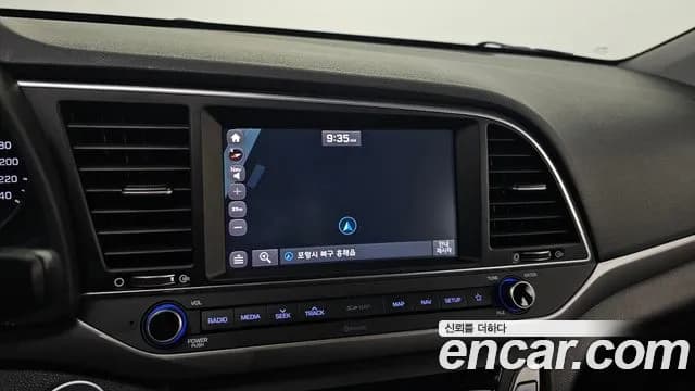 2018 Hyundai Avante AD 1.6 GDI Value Plus Sold VIN KMHD641DBJU609805 – trunk area 2018 Hyundai Avante AD 1.6 GDI Value Plus Sold VIN KMHD641DBJU609805 – trunk area