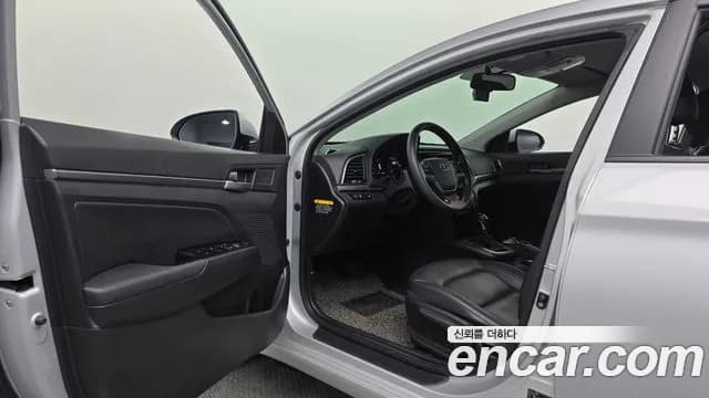 2018 Hyundai Avante AD 1.6 GDI Value Plus Sold VIN KMHD641DBJU631463 – side profile 2018 Hyundai Avante AD 1.6 GDI Value Plus Sold VIN KMHD641DBJU631463 – side profile