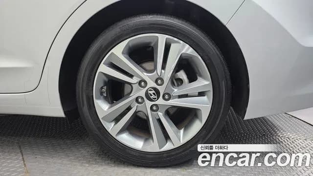 2018 Hyundai Avante AD 1.6 GDI Value Plus Sold VIN KMHD641DBJU631463 – photo 19 2018 Hyundai Avante AD 1.6 GDI Value Plus Sold VIN KMHD641DBJU631463 – photo 19