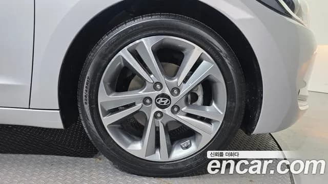 2018 Hyundai Avante AD 1.6 GDI Value Plus Sold VIN KMHD641DBJU631463 – photo 22 2018 Hyundai Avante AD 1.6 GDI Value Plus Sold VIN KMHD641DBJU631463 – photo 22