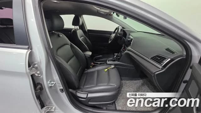 2018 Hyundai Avante AD 1.6 GDI Value Plus Sold VIN KMHD641DBJU631463 – photo 26 2018 Hyundai Avante AD 1.6 GDI Value Plus Sold VIN KMHD641DBJU631463 – photo 26