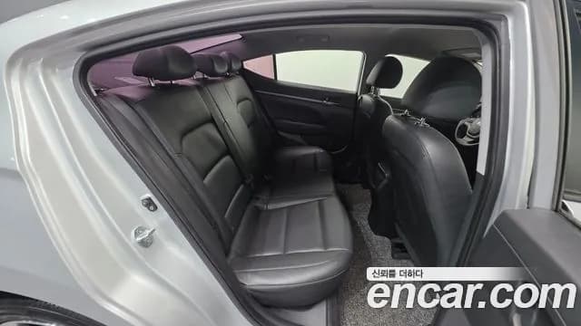 2018 Hyundai Avante AD 1.6 GDI Value Plus Sold VIN KMHD641DBJU631463 – photo 31 2018 Hyundai Avante AD 1.6 GDI Value Plus Sold VIN KMHD641DBJU631463 – photo 31
