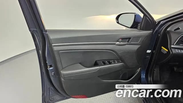 2018 Hyundai Avante AD 1.6 GDI Value Plus Sold VIN KMHD641DBJU633337 – photo 17 2018 Hyundai Avante AD 1.6 GDI Value Plus Sold VIN KMHD641DBJU633337 – photo 17