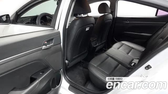 2018 Hyundai Avante AD 1.6 GDI Value Plus Sold VIN KMHD641DBJU638016 – photo 12 2018 Hyundai Avante AD 1.6 GDI Value Plus Sold VIN KMHD641DBJU638016 – photo 12