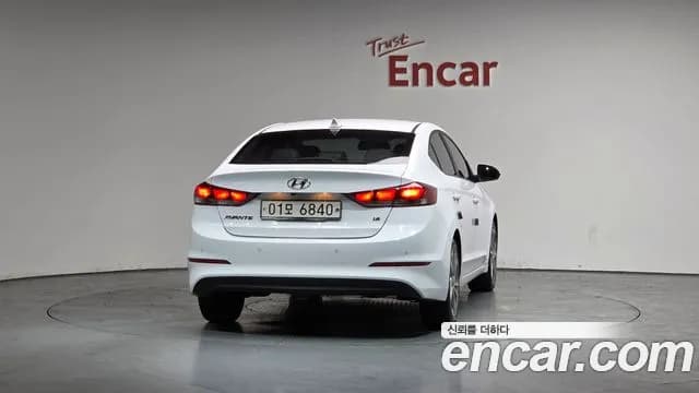 2018 Hyundai Avante AD 1.6 GDI Value Plus Sold VIN KMHD641DBJU638016 – photo 15 2018 Hyundai Avante AD 1.6 GDI Value Plus Sold VIN KMHD641DBJU638016 – photo 15