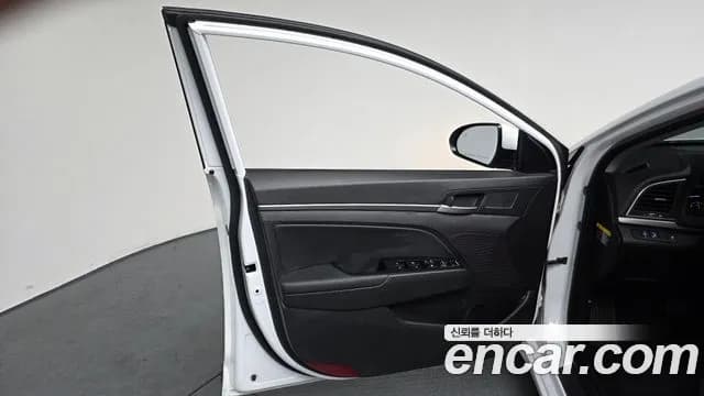 2018 Hyundai Avante AD 1.6 GDI Value Plus Sold VIN KMHD641DBJU638016 – photo 20 2018 Hyundai Avante AD 1.6 GDI Value Plus Sold VIN KMHD641DBJU638016 – photo 20