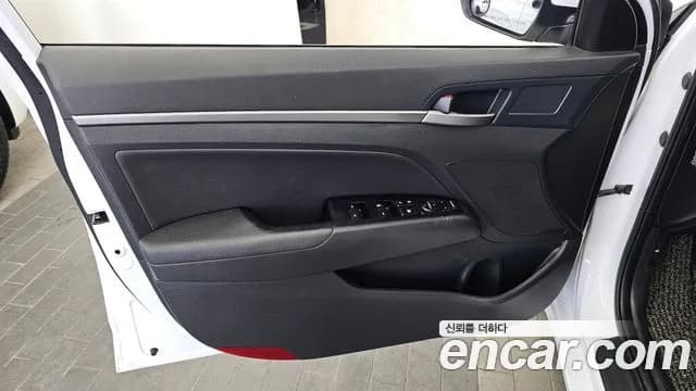 2018 Hyundai Avante AD 1.6 GDI Value Plus Sold VIN KMHD641DBJU638194 – photo 15 2018 Hyundai Avante AD 1.6 GDI Value Plus Sold VIN KMHD641DBJU638194 – photo 15