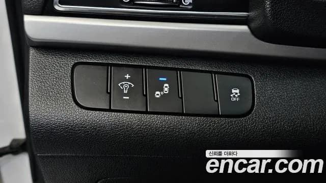2018 Hyundai Avante AD 1.6 GDI Value Plus Sold VIN KMHD641DBJU655215 – photo 20 2018 Hyundai Avante AD 1.6 GDI Value Plus Sold VIN KMHD641DBJU655215 – photo 20