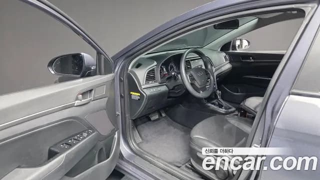 2018 Hyundai Avante AD 1.6 GDI Value Plus Sold VIN KMHD641DBJU673868 – photo 18 2018 Hyundai Avante AD 1.6 GDI Value Plus Sold VIN KMHD641DBJU673868 – photo 18