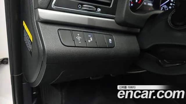 2018 Hyundai Avante AD 1.6 GDI Value Plus Sold VIN KMHD641DBJU689582 – rear exterior 2018 Hyundai Avante AD 1.6 GDI Value Plus Sold VIN KMHD641DBJU689582 – rear exterior