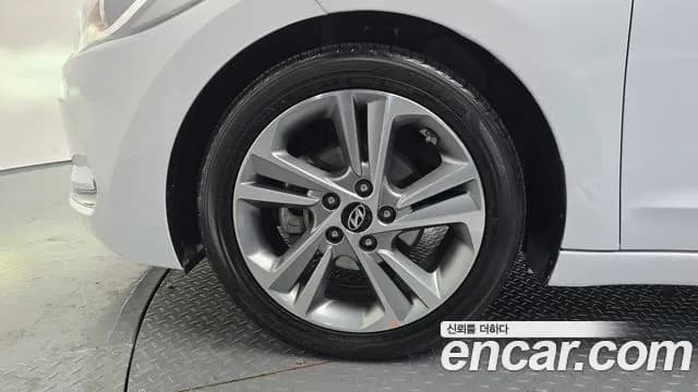2018 Hyundai Avante AD 1.6 GDI Value Plus Sold VIN KMHD641DBJU689582 – side profile 2018 Hyundai Avante AD 1.6 GDI Value Plus Sold VIN KMHD641DBJU689582 – side profile