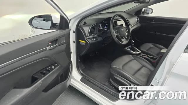 2018 Hyundai Avante AD 1.6 GDI Value Plus Sold VIN KMHD641DBJU689582 – photo 15 2018 Hyundai Avante AD 1.6 GDI Value Plus Sold VIN KMHD641DBJU689582 – photo 15