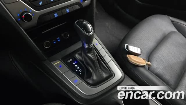 2018 Hyundai Avante AD 1.6 GDI Value Plus Sold VIN KMHD641DBJU689582 – photo 18 2018 Hyundai Avante AD 1.6 GDI Value Plus Sold VIN KMHD641DBJU689582 – photo 18