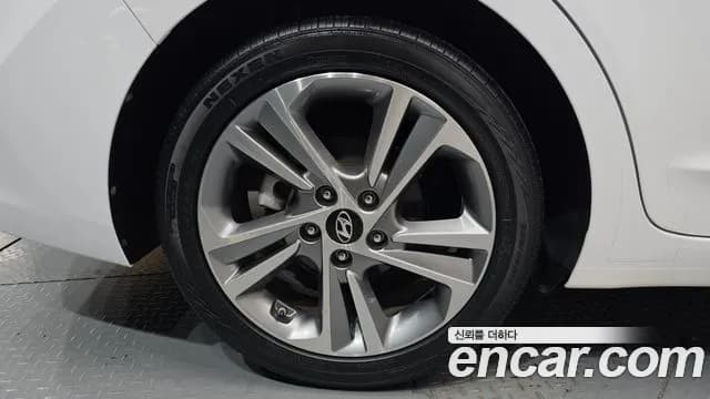 2018 Hyundai Avante AD 1.6 GDI Value Plus Sold VIN KMHD641DBJU695910 – dashboard 2018 Hyundai Avante AD 1.6 GDI Value Plus Sold VIN KMHD641DBJU695910 – dashboard
