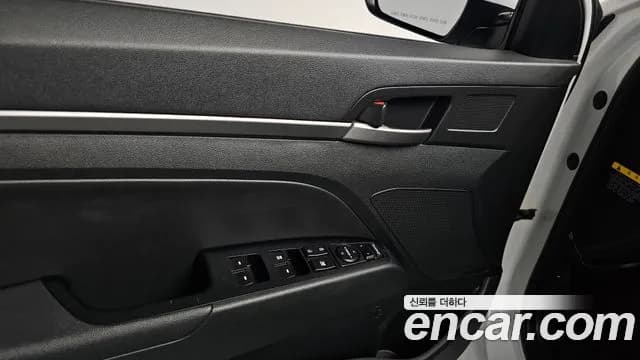 2018 Hyundai Avante AD 1.6 GDI Value Plus Sold VIN KMHD641DBJU695910 – engine bay 2018 Hyundai Avante AD 1.6 GDI Value Plus Sold VIN KMHD641DBJU695910 – engine bay