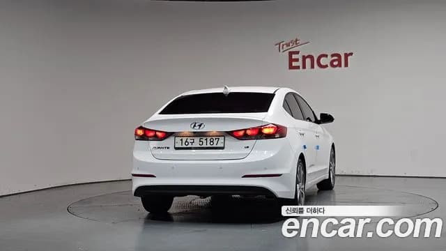 2018 Hyundai Avante AD 1.6 GDI Value Plus Sold VIN KMHD641DBJU695910 – photo 12 2018 Hyundai Avante AD 1.6 GDI Value Plus Sold VIN KMHD641DBJU695910 – photo 12