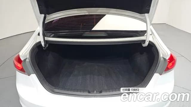 2018 Hyundai Avante AD 1.6 GDI Value Plus Sold VIN KMHD641DBJU695910 – photo 14 2018 Hyundai Avante AD 1.6 GDI Value Plus Sold VIN KMHD641DBJU695910 – photo 14