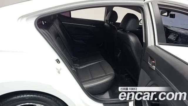 2018 Hyundai Avante AD 1.6 GDI Value Plus Sold VIN KMHD641DBJU695910 – photo 19 2018 Hyundai Avante AD 1.6 GDI Value Plus Sold VIN KMHD641DBJU695910 – photo 19