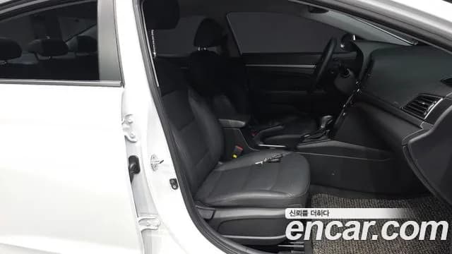 2018 Hyundai Avante AD 1.6 GDI Value Plus Sold VIN KMHD641DBJU702018 – photo 12 2018 Hyundai Avante AD 1.6 GDI Value Plus Sold VIN KMHD641DBJU702018 – photo 12