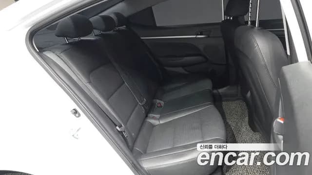 2018 Hyundai Avante AD 1.6 GDI Value Plus Sold VIN KMHD641DBJU702018 – photo 13 2018 Hyundai Avante AD 1.6 GDI Value Plus Sold VIN KMHD641DBJU702018 – photo 13