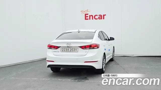 2018 Hyundai Avante AD 1.6 GDI Value Plus Sold VIN KMHD641DBJU703355 – front exterior 2018 Hyundai Avante AD 1.6 GDI Value Plus Sold VIN KMHD641DBJU703355 – front exterior