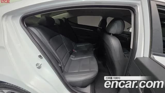 2018 Hyundai Avante AD 1.6 GDI Value Plus Sold VIN KMHD641DBJU708881 – photo 16 2018 Hyundai Avante AD 1.6 GDI Value Plus Sold VIN KMHD641DBJU708881 – photo 16