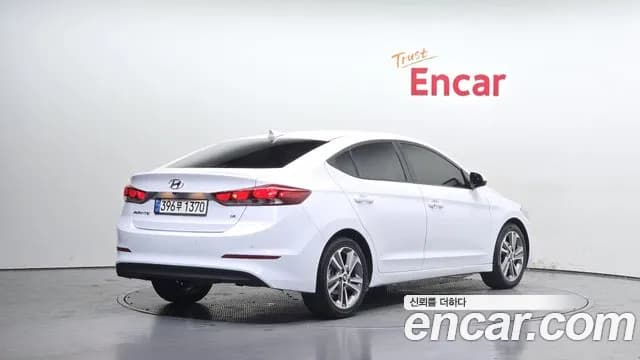 2018 Hyundai Avante AD 1.6 GDI Value Plus Sold VIN KMHD641DBJU731921 – interior seats 2018 Hyundai Avante AD 1.6 GDI Value Plus Sold VIN KMHD641DBJU731921 – interior seats