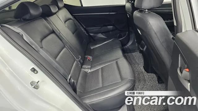 2018 Hyundai Avante AD 1.6 GDI Value Plus Sold VIN KMHD641DBJU745467 – undercarriage 2018 Hyundai Avante AD 1.6 GDI Value Plus Sold VIN KMHD641DBJU745467 – undercarriage