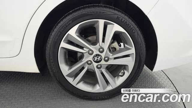 2018 Hyundai Avante AD 1.6 GDI Value Plus Sold VIN KMHD641DBJU745467 – photo 14 2018 Hyundai Avante AD 1.6 GDI Value Plus Sold VIN KMHD641DBJU745467 – photo 14